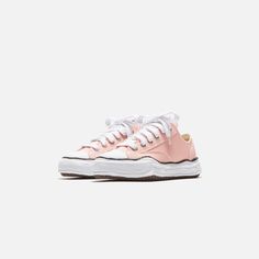 Mihara Yasuhiro Peterson Low OG Sole - Pink Mihara Shoes, Silhouette Canvas, Maison Mihara, Spring Looks, Sweaters Knitwear, Tank Top Cami, Cotton Lace, Fun Bags, Panel Siding