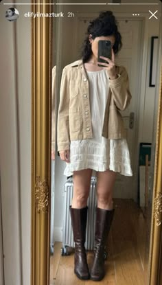 Fall Dress Outfit With Boots, Grunge Granola, Blundstone Style, Boho Street Style, Streetwear Fashion Women, Clothing Hacks, Cozy Fashion, Fashion Killa, Types Of Fashion Styles