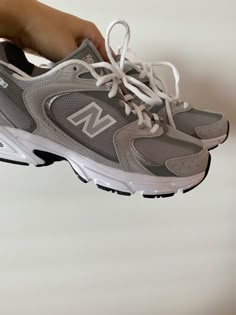 Back To School Shoes, Pretty Shoes Sneakers, New Balance Sneakers, New Balance Shoes, Fresh Shoes, Gym Shoes, Shoe Inspo, Aesthetic Shoes