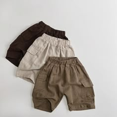 Our Summer Casual Solid Shorts are designed with comfort and style in mind. Crafted with cotton material, these unisex shorts are built with an elastic waist, mid-rise waist type, and a loose fit that fits true to size. With a solid pattern type and a casual style, these shorts are perfect for all your summer activities. Specifications Waist Type: Mid Style: Casual Season: Summer Pattern Type: Solid Material: Cotton Item Type: Shorts Gender: Unisex Fit Type: Loose Fit: Fits true to size, take yo Korean Baby Boy, Clothing Packaging, Korean Babies, Girl Dress Patterns, Kids Fashion Dress, Summer Pattern, Kids Fashion Clothes, Italy Fashion