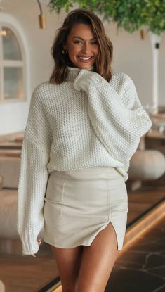 Detail: Knit fabric; Solid; Drop shoulder; Pullover; Size Available: Size Length Bust inch cm inch cm S 22.6 57 39.4 100 M 23 58 41 104 L 23.4 59 42.2 108 XL 23.8 60 44 112