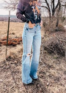 https://thevintageemmie.com/products/the-pecos-denim-jeans-light-wash Ripped Cowgirl Jeans, Country Flare Jeans Outfit, Western Jeans Womens, Western Jeans Outfit, Country Concert Outfit Jeans, Flare Jeans Western, Flair Jeans Outfit, Western Cowgirl Outfits, Country Jeans