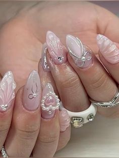 The Claw, Cute Acrylic Nails, Almond Nails, Cute Nails, Acrylic Nails, Almond, Nail Designs, Nail Art