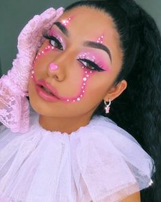 Hallowen Schminke, Cute Clown Makeup, Makeup 2023, Halloween Makeup Clown, Halloweenský Makeup, Eyeliner Ideas, Makeup Giveaway, Holloween Makeup, Cute Halloween Makeup