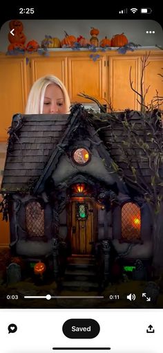 Haunted Dollhouse Diy Ideas, Hocus Pocus House, Hocus Pocus Halloween Decor, Halloween Food Decorations, Halloween Dollhouse, Halloween Diorama, Magical Decor