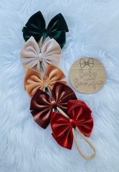 Add these cute velvet bows to attire Super soft & stretchy. Tons of different styles to choose from. Please put color you want in notes. If you choose clips Please do not leave bows on babies unattended as they could slide down over the face Woman Costumes, Velvet Hair Bow, Velvet Bows, Fall Bows, Fall Attire, Velvet Hair, Amazing Hair, Fabric Bows