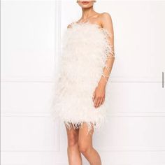 New Arrival Lux Fashion Authentic Ostrich Feather Strapless Dress High Quality Hand Picked Ostrich Feathers Custom Made Sachs Fifth Avenue Sells This Same Dress For $1500 Ships 2 Weeks Enjoy! Safari Fashion, Mexico Fits, Lux Fashion, Off The Shoulder Mini Dress, Emerald Dresses, Blush Bridesmaids, Pink Strapless Dress, Bridesmaid Dresses Strapless, Pattern Dress Women