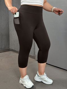 Plus Size Side Pocket Capri Leggings Coffee Brown Casual   Knitted Fabric Plain Regular Medium Stretch  Women Plus Clothing, size features are:Bust: ,Length: ,Sleeve Length: Plus Size Tube Top, Baggy Pants Women, Rave Festival Outfits, Wide Leg Linen Pants, Plus Size Leggings, Easy Knitting, Capri Leggings, Black Casual, High Waisted Pants