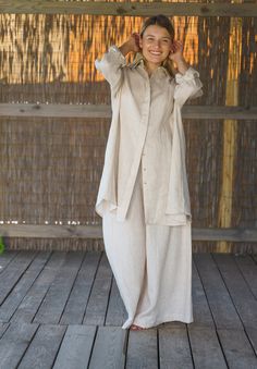 The oversized linen tunic shirt is our favourite weekender. Made from high-quality Italian pure linen, it features long sleeves, classic collar and hidden front button closure. The pleat on the back makes the fabric flows in a beautiful A-line silhouette. You transform the linen shirt women into cute short boho dress by adding a belt to accentuate your waistline. The linen clothing is designed to flatter every body type and be suitable for numerous occasions. You can complete your outfit with th Linen Coordinates Outfit, Belted Tunic Outfit, Oversized Linen Shirt Outfit Summer, Beige Linen Shirt Outfit Women, Oversized Chic Linen Long Sleeve Dress, Oversized Long Sleeve Linen Tops, Oversized Linen Shirt Outfit, Oversized Linen Long Sleeve Shirt, Linen Shirt Outfit Women