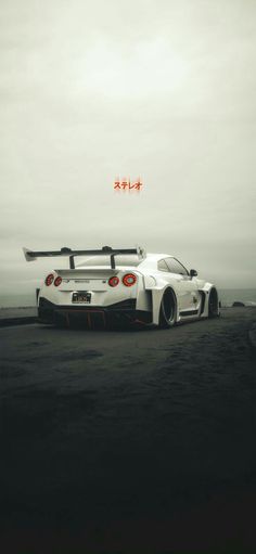 Car Wallpaper Iphone Aesthetic, Gtr R35 Aesthetic, Gtr 35 Wallpaper, Super Cars Aesthetic, Gtr Aesthetic, White Nissan Gtr, Super Cars Wallpaper, Supra Wallpaper, Nisan Gtr