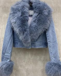 Denim Diy Clothes, Latina Fashion Outfits, Mode Turban, Trendy Outfits Winter, Fashion Top Outfits, Denim Crop Top, Fashion Mistakes, Kpop Fashion Outfits