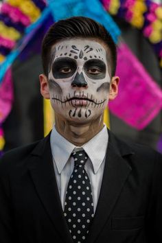 Face Paint For Men, Halloween Skeleton Makeup, Sugar Skull Face Paint, Skull Face Paint, Sugar Skull Costume, Face Painting Easy