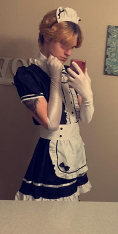 Boys In Skirts, Guys In Skirts, Gender Fluid Fashion, Chica Cool, Maid Outfit, Seductive Clothes, Aesthetic Tumblr, Maid Dress