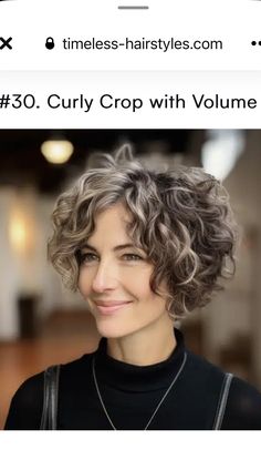 Highlights Short Curly Hair, Pixie For Thick Wavy Hair, Natural Curly Hair Short, Highlights On Dark Curly Hair, Natural Curly Bob, Short Haircuts For Curly Hair Women, Short Curly Hair Styles, Spiral Perm Short Hair, Pelo Bob Ondulado