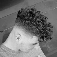 Fro Hairstyles, Curly Fade, Wavy Hair Men, Fade Haircuts