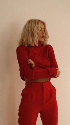 Valentines Dinner Outfit, Smart Casual Work Outfit, Body Pump, Chique Outfits, Valentines Outfits, Kendall Jenner Style, Red Outfit, Work Outfits Women, Minimalist Outfit