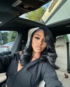 Side Bobs Black Women, Side Part Quick Weave Layers, Layers Wig Black Women, Grad Hairstyles Black Women, Side Part Layers Black Women, Side Part Layered Hair Black Women, Layered Quick Weave Hairstyles, Quick Weave With Layers, Side Part With Layers Black Women