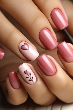 Valentine Nail Art, Romantic Nails, Pink Nail Art, Pretty Nail Art Designs, Fancy Nails, Short Acrylic Nails, Valentine's Day Nails, Valentines Nails