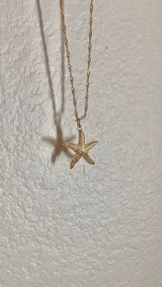 Jelewry Aesthetic, Cheap Good Quality Jewelry, Beachy Necklace Stack, Ocean Jewelry Aesthetic, Beachy Jewelry Aesthetic, Simple Jewelry Aesthetic, Birthday Wishlist Aesthetic, Beachy Jewlery, Every Jewels