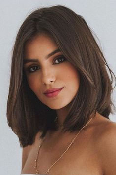 Shot Hair Styles, Hair Haircuts, Bob Hair, Haircut For Thick Hair, Short Hair Haircuts, Medium Hair Cuts, Medium Length Hair Cuts, Short Bob, Shoulder Length