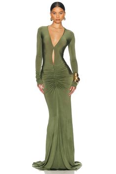 Helsa Studio, Green Runway Fashion, Alexandra Mcqueen, Braided Ponytail Hairstyles, Gala Dresses, Dress Hats, Ruched Dress, Winter Holiday, 2024 Collection