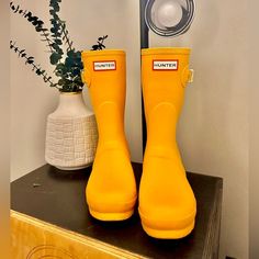 Hunter Original Short Waterproof Rain Boot (Women) Yellow Hunter Boots, The Color Yellow, Rain Boots Women, Future Wardrobe, Yellow Short, Hunter Shoes, Rain Boot, Yellow Shorts