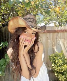 Cowgirl Outfits Party, Egypt Aesthetic, Instagram Graphic, Fairy Aesthetic, Cowgirl Chic, Concert Fits, Selfie Ideas Instagram, Cowgirl Outfits, Instagram Photo Inspiration