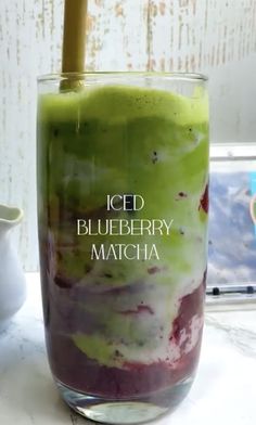 Matcha Berry Smoothie, Blueberry Matcha Smoothie, Matcha Flavor Pairing, Matcha Tea Recipes Healthy, Matcha Protein Shake, Blueberry Matcha Latte, Matcha Smoothie Recipe