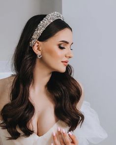 Wedding Hairstyles For Long Hair Headband, Wedding Hairstyles For Long Hair With Headband, Hair Band Wedding Hairstyles, Pearl Headband Wedding Hair, Wedding Hairstyle With Headband, Wedding Hairstyles Headband, Wedding Headband Hair Down, Bride Headband Hair Down, Headband Wedding