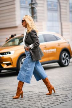 Casual Chique Stijl, Chique Outfit, Elle Fashion, Denim Outfits, 50 Fashion