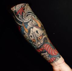 Black And White Snake Tattoo, White Snake Tattoo, Yakuza Style Tattoo, Frangipani Tattoo, Yakuza 3, Tattoo Black And White, Hannya Mask Tattoo, Koi Tattoo Design, Black And White Snake