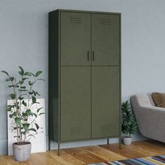 Gardez votre intérieur bien organisé et bien rangé dans cette armoire.
Elle présente une solution de rangement parfaite et ajoute une touche chic à votre maison.
Cette armoire à vêtements est en acier, ce qui la rend durable et facile à nettoyer.
pulls, jeans, chapeaux, sacs à main, etc.
Couleur : Vert Olive
Matériau : Acier
Avec 4 étagères réglables
Avec des niveleurs au fond
Avec bouches d'aération sur les portes

Dimensions : Longueur 90 cm x Profondeur 40 cm x Hauteur 180 cm