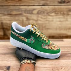 Custom Gucci Af1s - Kiaun's Customs LLC Best Sandals For Men, Nike Shoes Women Fashion, Custom Shoes Diy, Jordan Shoes Retro, Custom Nike Shoes, All Nike Shoes, Nike Air Shoes, Best Shoes For Men, Cute Nike Shoes