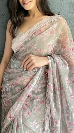 Digital Print Saree, Saree Wearing Styles, Sarees For Girls, Fashionable Saree Blouse Designs, Modern Saree, Fancy Sarees Party Wear, Indian Saree Blouses Designs, Print Saree