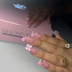 Detailed Nails, Set Nails, Medium Nails, Cute Nail Ideas, High School Outfits