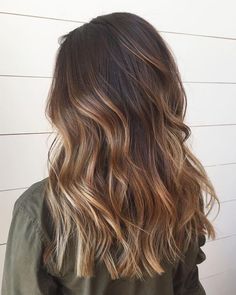 2016 Hairstyles, Brunette With Blonde Highlights, Wavy Brown Hair, Brown And Blonde, Blonde Balayage Highlights, Blond Balayage, Glamorous Hair