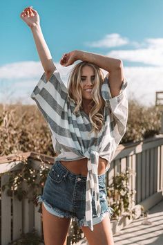 Trendy Summer Outfits 2023, Sweetheart Top, Impressions Online Boutique, Outfits 2023, Stripe Top, V Cut