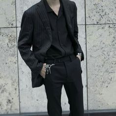 Male Monochrome Outfit, Formal Accessories Men, Black Formal Dress Men, Outfit Nam, Full Black Outfit, Outfit Cowok, Men Aesthetic Outfits, Korean Suit, Kpop Fashion Men