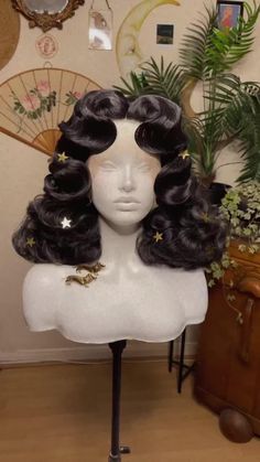 Gothic Hairstyles, Mannequin Head, روتين العناية بالبشرة, Wig Styles, Hair Art