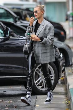 Hailey Baldwin Street Style, Winter Mode Outfits, Hailey Bieber Style, Hailey Baldwin Style, Looks Street Style, Women Street, Celebrity Street Style, Sarah Jessica Parker, Mode Inspo