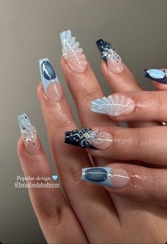 Laufey Nails Ideas, Blue Winter Nails Square, Frosty Nail Designs, Square Nail Inspo 2024, Miami Nails Summer, Current Nail Trends 2024, Cool Winter Nails, Nails Square Blue, Holiday Nails Blue