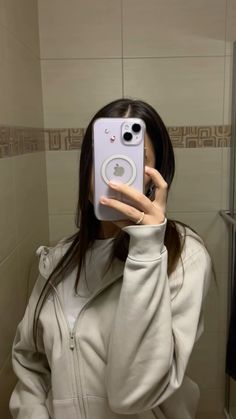 #iphone #hellokittystuff #mirrormirror Faux Snap, Foto Fake, Mirror Photo, Mirror Pic, Insta Photo Ideas, Boyfriend Pictures, Photography Poses, Mirror, Nike