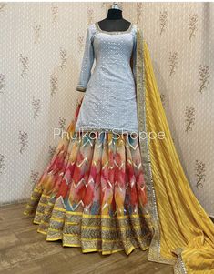 Mehndi Dress Bridal, Style Aesthetics Types, Casual Style Aesthetic, Jaggo Night, April Outfits, Winter Outfits Style, Mehndi Design Bridal, Designer Dresses Elegant, Bridal Mehndi Design