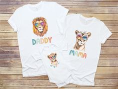 two t - shirts with the words daddy and mama printed on them