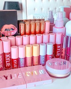 Koleksi Makeup, Penyimpanan Makeup, Makeup Collection Goals, Alat Makeup, Lip Gloss Cosmetics, Lip Balm Collection, Kylie Jenner Makeup