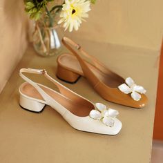 Square Toe Flats, Heels Slippers, Stylish Footwear, Footwear For Women, Floral Heels, Stylish Purse, Slip On Pumps, Girly Shoes, Slingback Heel