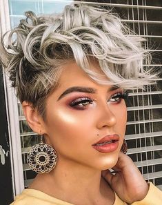 Short Haircuts For Women, Blonde Pixie Cuts, Short Pixie Cut, Short Blonde, Haircuts For Women, Short Hair Styles Pixie, Pixie Hairstyles