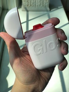 Glossier Hand Cream, Glossier Skin, K Aesthetic, Sunscreen Packaging, Pr Kit, Glossier Makeup, Makeup Wishlist