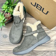 Nib Jbu Jambu Nordic Faux Fur Lined Ankle Boots Bootie Grey New In Box Women’s Us 8m, Eu 39 Women’s Us 9m, Eu 40 Detailed Description Is Provided In One Of The Photos. :: Orders Are Shipped The Same Or The Next Business Day Excluding Sat & Sun. Mq-2208-013/1705 Mq-2208-014/1705 Gray Round Toe Winter Boots, Winter Ankle Boots With Faux Fur Trim, Grey Slipper Boots, Womans Fur Boots, Women’s Fur Boots, Grey Boots, Black Booties, Faux Fur, Bootie Boots