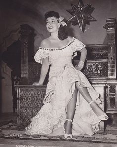 50s Mexican Fashion, 1920s Mexican Women, 1930s Mexican Fashion, 1920s Mexican Fashion, Mexican 70s Fashion, 1950s Mexican Fashion, Vintage Mexican Wedding Dress, 90s Mexican Fashion, Vintage Mexican Fashion